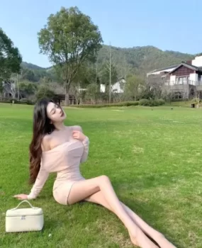 杭州上城区兼职学姐身材S粉嫩多汁易高潮可颜射