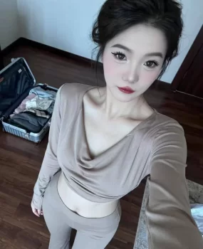 00后妙条小姑娘