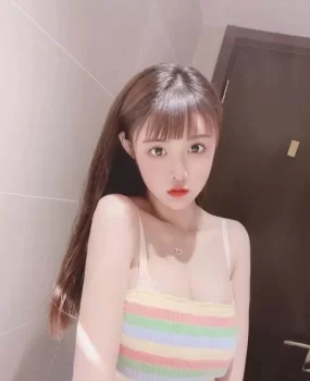 约啪粉嫩小姑娘