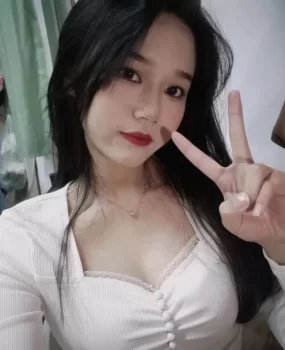 温柔体贴的姐姐给我深喉