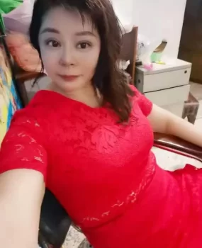 大乳熟女楼凤