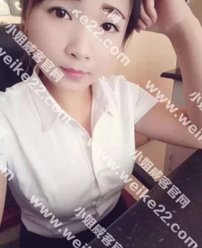 龙岗新下水的小萝莉一枚分享给大家