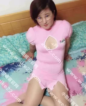 永宁门外丰满少妇，口活好，屁股大，可以内射