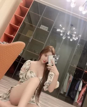 街上偶遇健身房学生妹一枚 胸大水多 三点粉嫩