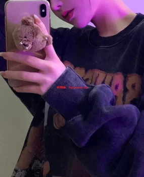 大奶水多妹妹可以穿jk给哥哥看嘛