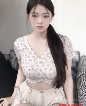 闷骚性感大胸妹水多